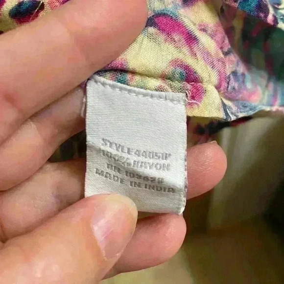 Intro Multicolored Floral Bright Blouse with Half Button Feature Size Large - Picture 5 of 8